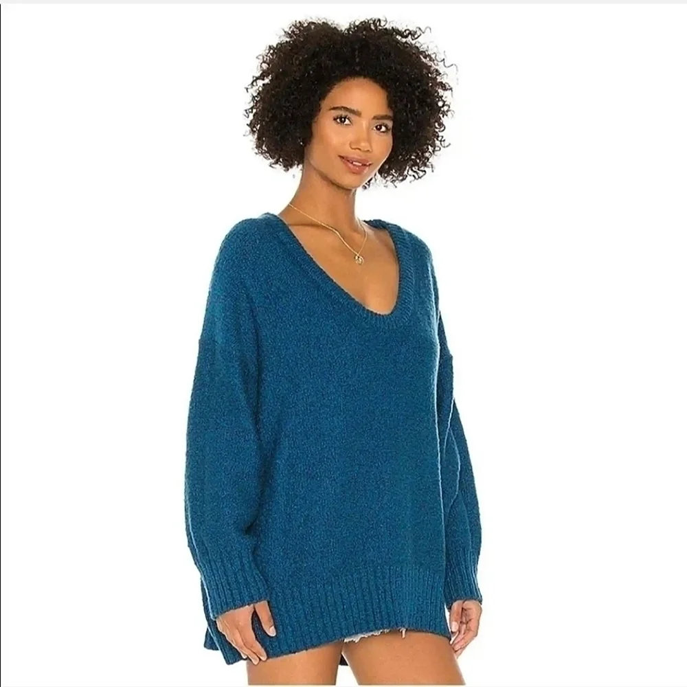 Free People-NWT- Brookside Tunic Sweater In Halcyon Blue-Size XS